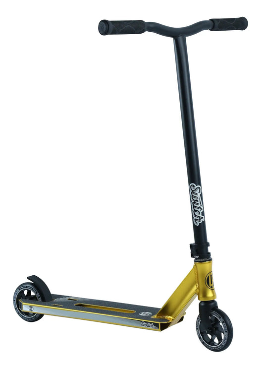Crisp Switch stuntstep Zwart Goud 80cm