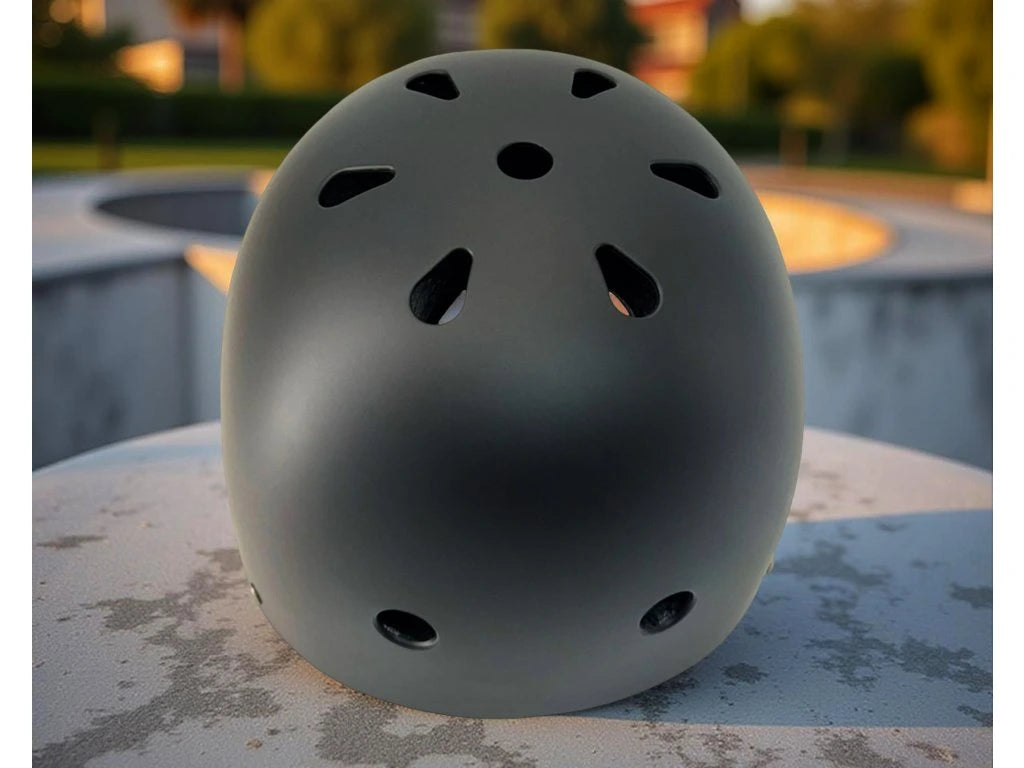 Stuntstep Helm Nexus Zwart