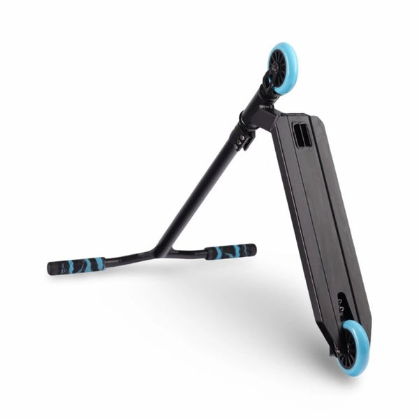 SKITT Stuntstep Spike Zwart - Blauw 79cm