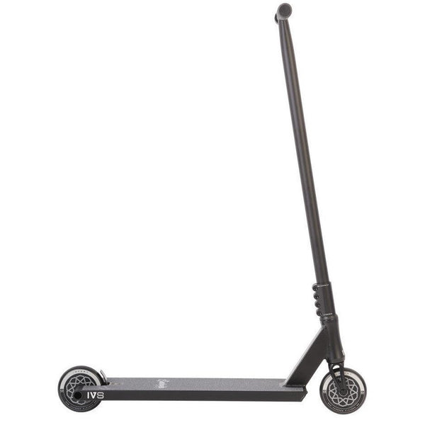 Invert Curbside Street M Scooter Black