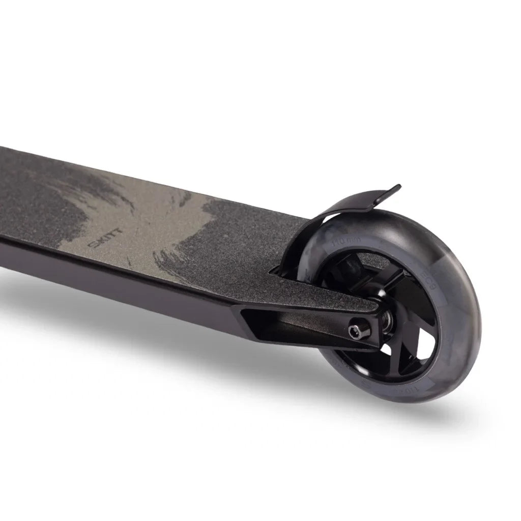 Skitt Stuntstep Impact Zwart 84cm