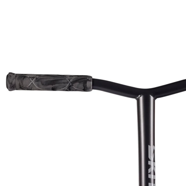 Skitt Stuntstep Impact Zwart 84cm