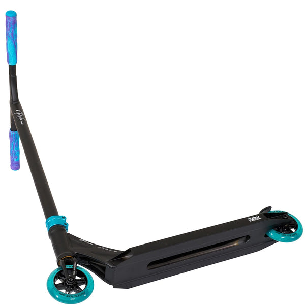 NKD Park Stuntstep Zwart Blauw 84cm
