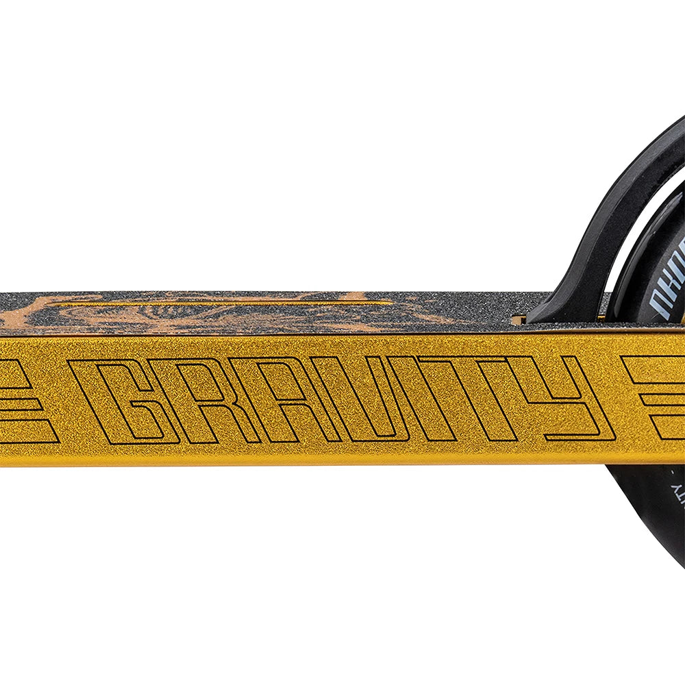 NKD Stuntstep Gravity Goud / Zwart