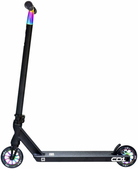 Core CD1 Stuntstep Zwart Neochrome 81cm