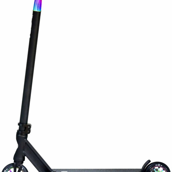 Core CD1 Stuntstep Zwart Neochrome 81cm