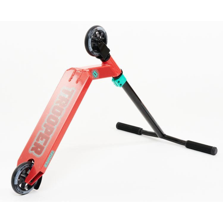 Dominator Trooper Scooter Red Black