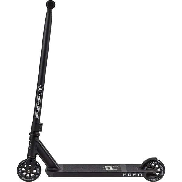 Longway Adam Stuntstep Zwart 81cm