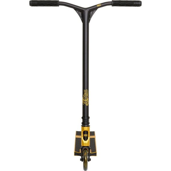 NKD Stuntstep Nitro Goud / Zwart 82cm