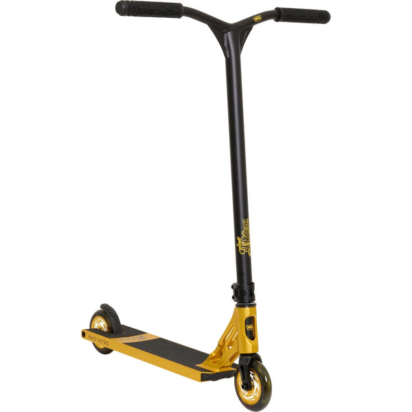 NKD Stuntstep Nitro Goud / Zwart 82cm
