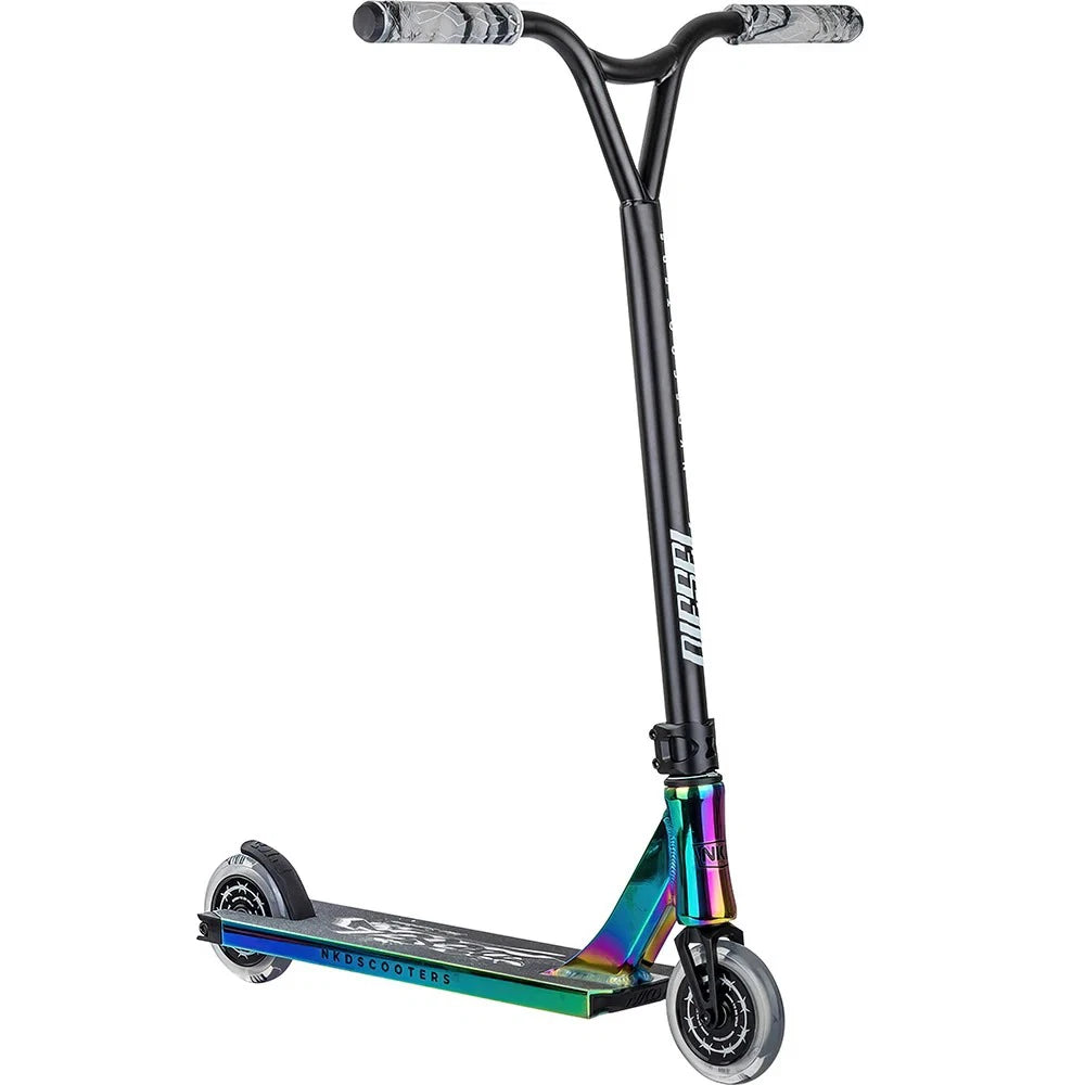 NKD Gas Stuntstep Zwart Neochrome