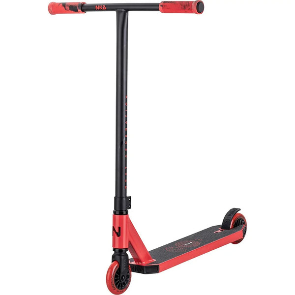 NKD Next Generation 2025 V2 Stuntstep 82cm / 79.5 cm  Rood Zwart