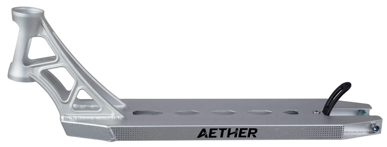 Striker Aether 490 Deck Silver