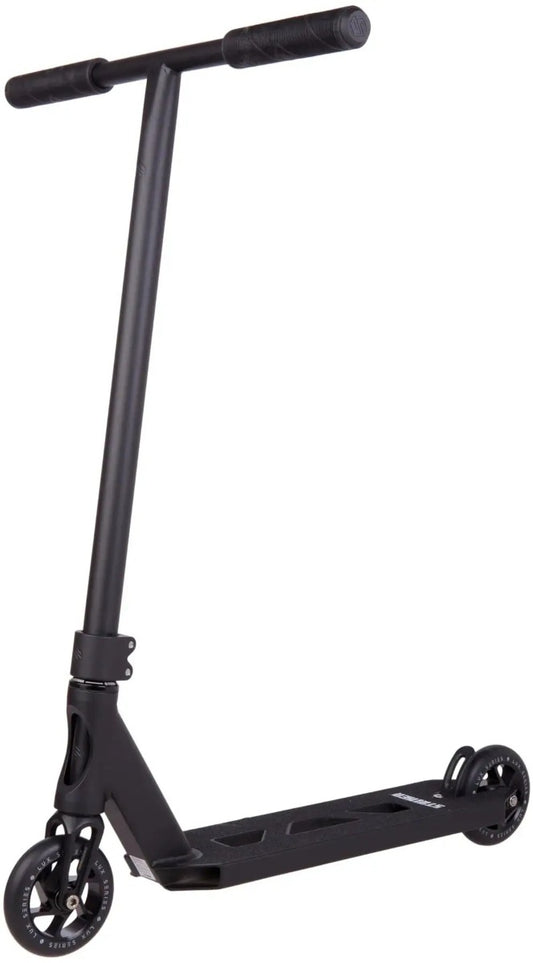 Striker Essential M Scooter Black