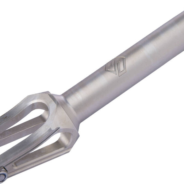 Striker Gravis SCS Fork Raw