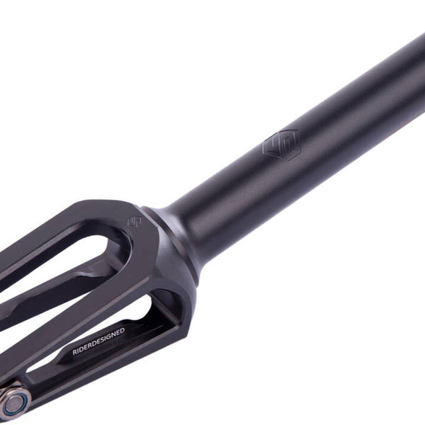 Striker Lux IHC Fork Black