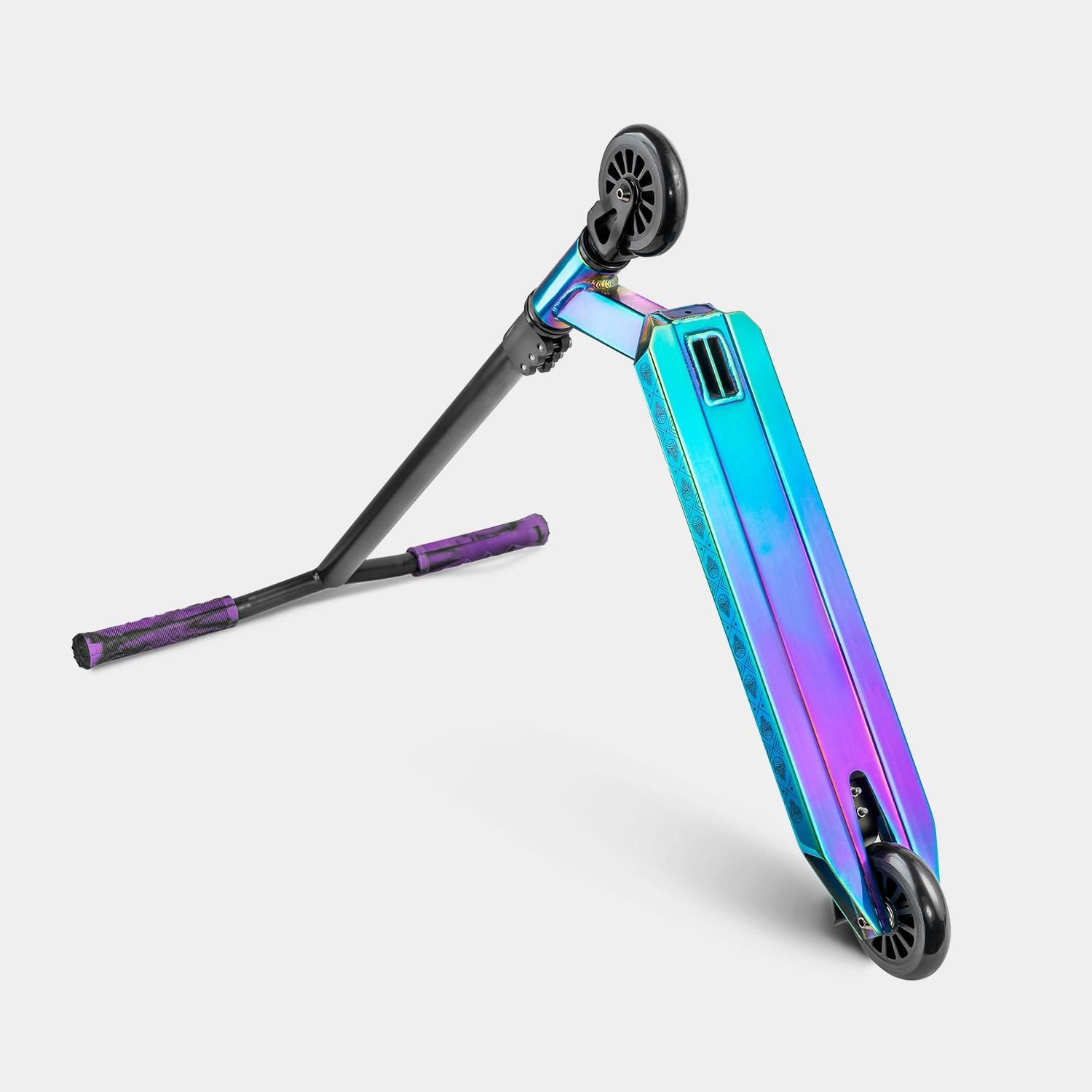 Glide Stuntstep Zwart Neochrome 81cm